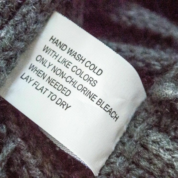 Infinity Scarf - Of All Threads - Picture 4 of 6